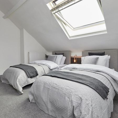 Your Sheffield Stays - Spacious 5 Bedroom House Pokoj fotografie