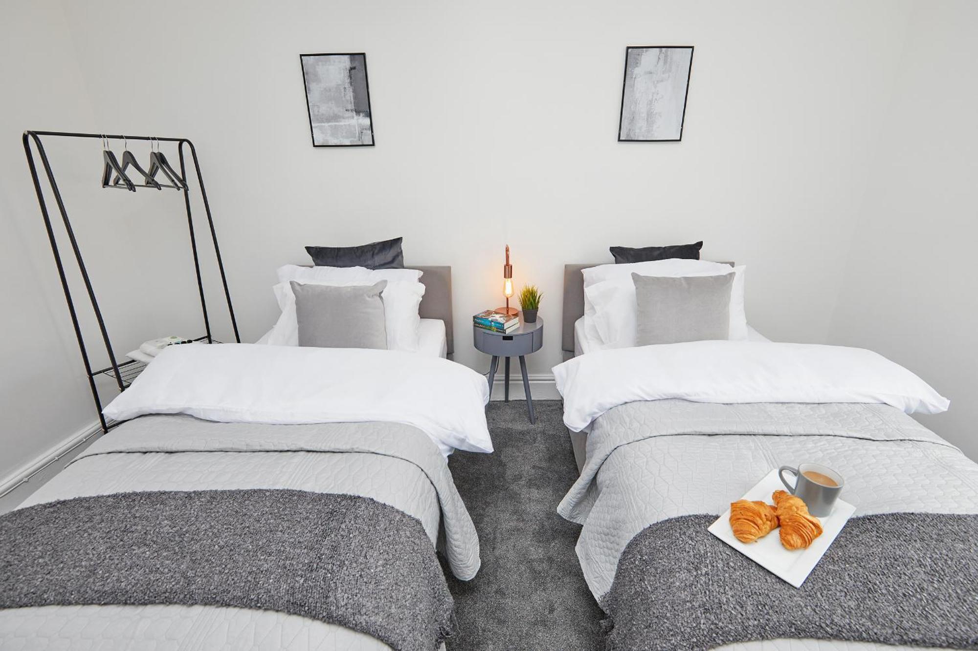 Your Sheffield Stays - Spacious 5 Bedroom House Pokoj fotografie